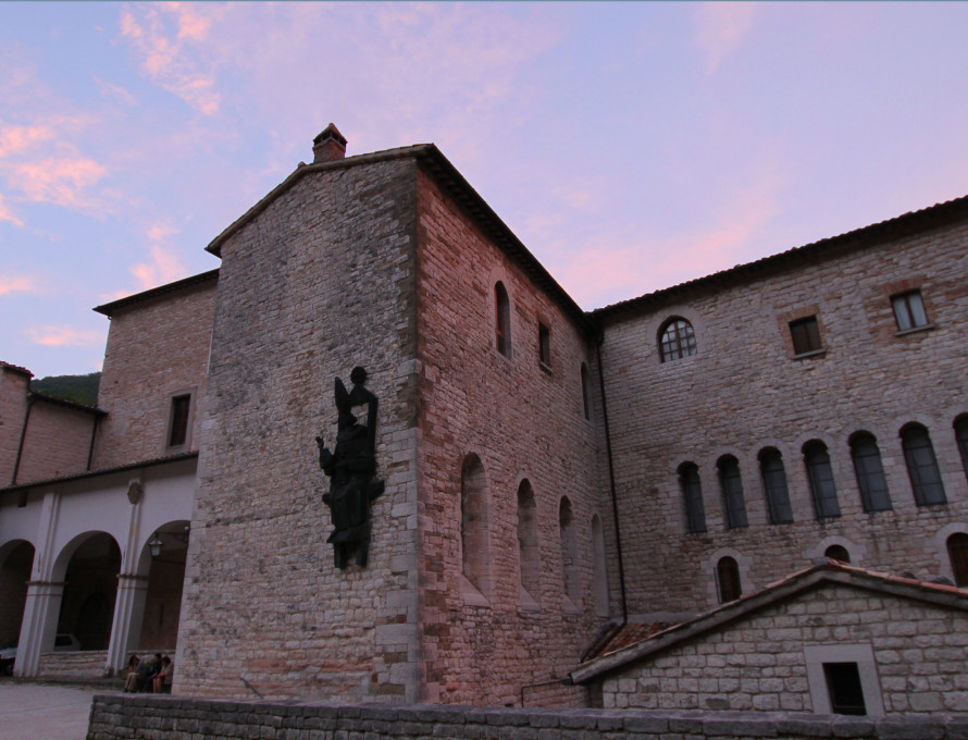 media.Eremo-Fonte-Avellana02